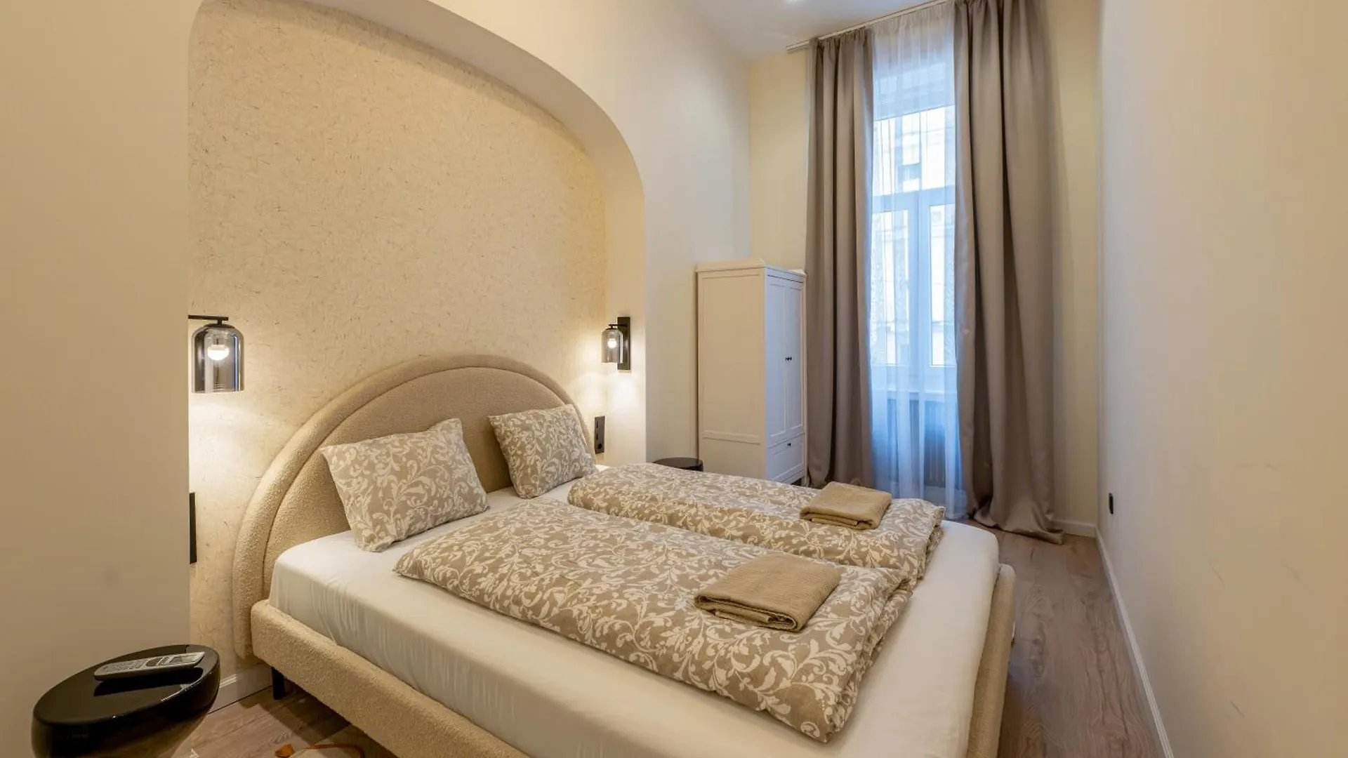 Akacfa-A112 Stylish 2 Bedroom Apartment Budapesta